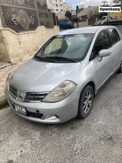 Nissan Tiida 2