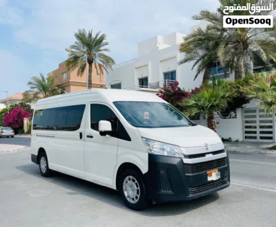 Toyota Hiace Standard 3