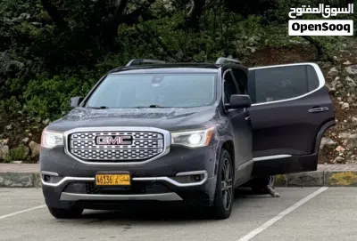 GMC Acadia Denali 3