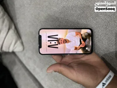 iPhone 12 3
