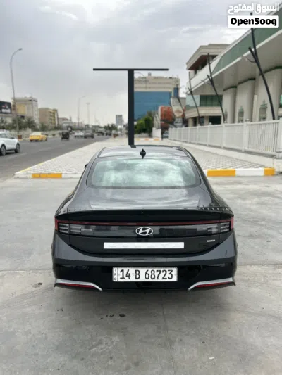 Hyundai Sonata SEL 3