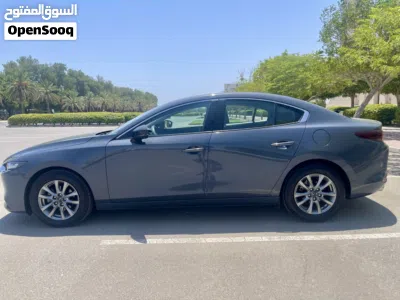 Mazda 3 Standard 3