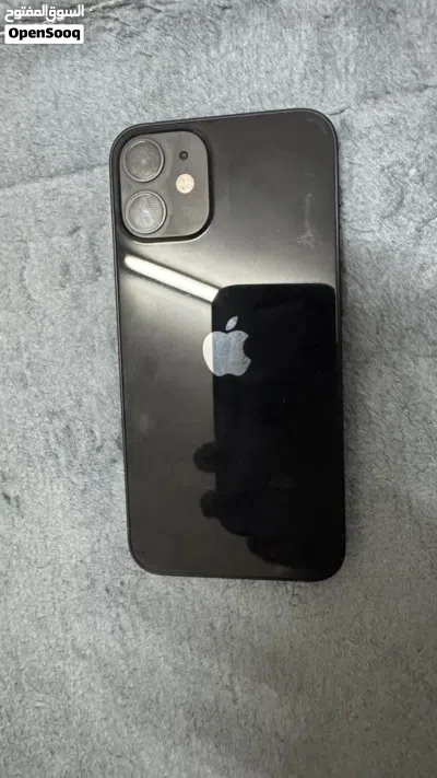 أيفون 12 ميني 256GB نظيف جداً مع إضافات للبيع بسعر ممتاز جدا 2
