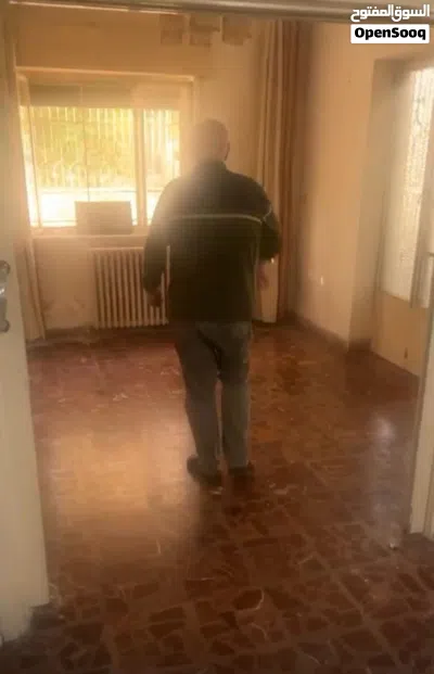 شقة فارغة للايجار في جبل الحسين 3