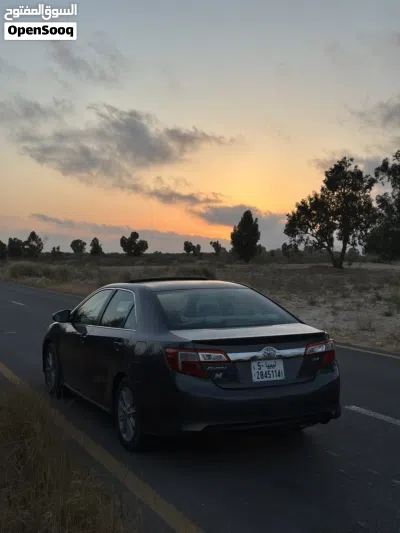 Toyota Camry XLE 4