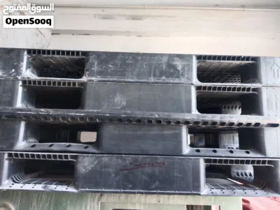 طبالي بلاستيك جديدة قياس 130×110 لون اسود تحتل ثلاثة طن 4