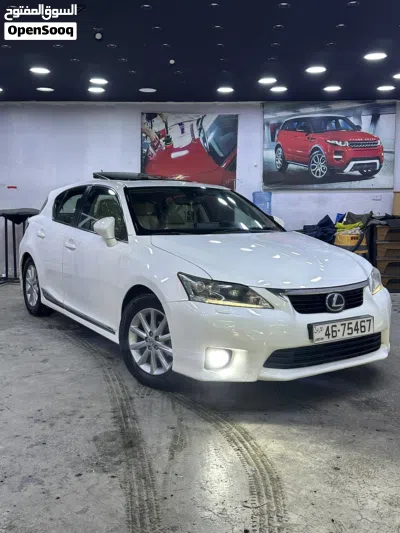 لكزس CT CT 200 Luxury 2