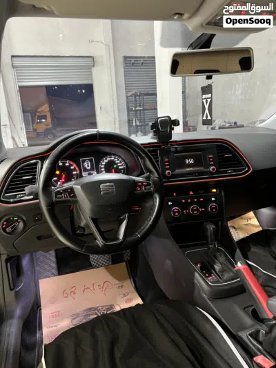 سيات ليون Standard 4
