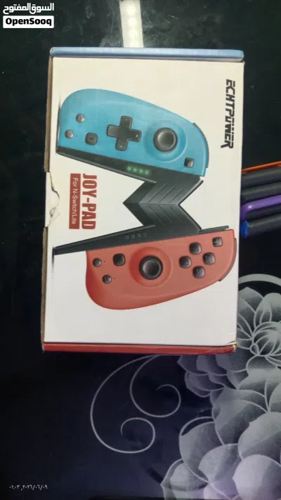Joy Pad Nintendo switch كنترولر نينتندو سويتش باللون الازرق و الاحمر 2