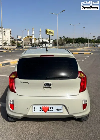Kia Picanto EX 3