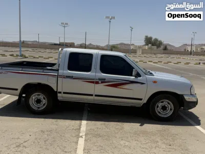 نيسان داتسون 4