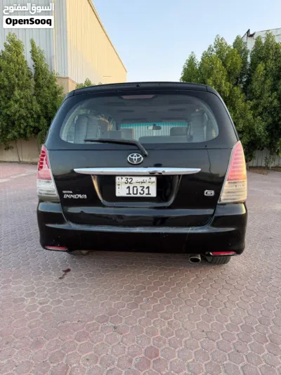 Toyota Innova 2.0G AT 4