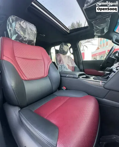 Toyota Land Cruiser VXR 4