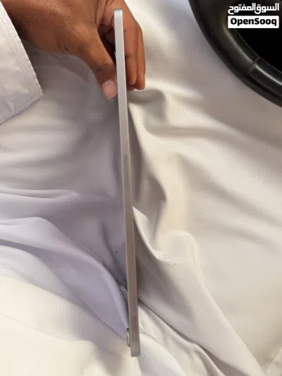 ايباد ابل اير m4 شبه جديد شرق اوسط بسعر اقل من السوق 2