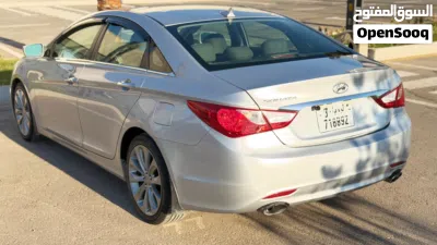 Hyundai Sonata Limited 4