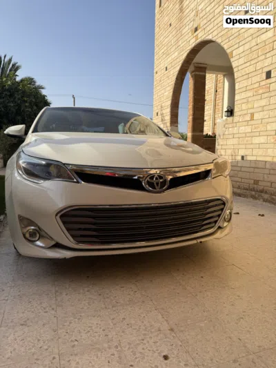 Toyota Avalon XLE 4