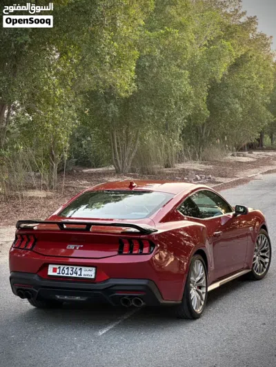 Ford Mustang GT Premium 4