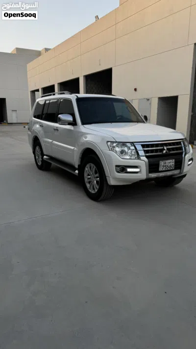 ميتسوبيشي باجيرو GLS 3
