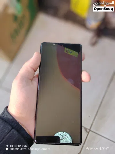 للبيع: Sony Xperia 1 (مارك 1) بحالة ممتازة 4