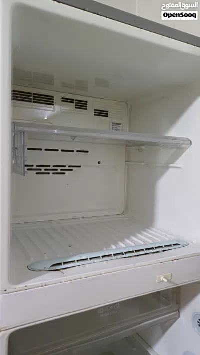 ثلاجه LG شغاله ما فيها أي مشكله سبب البيت التحديث فقط 4