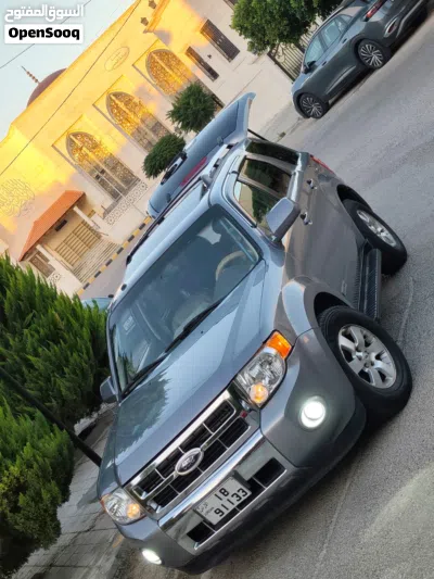 Ford Escape Limited 4