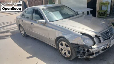 مرسيدس بنز الفئة-E E 200 2