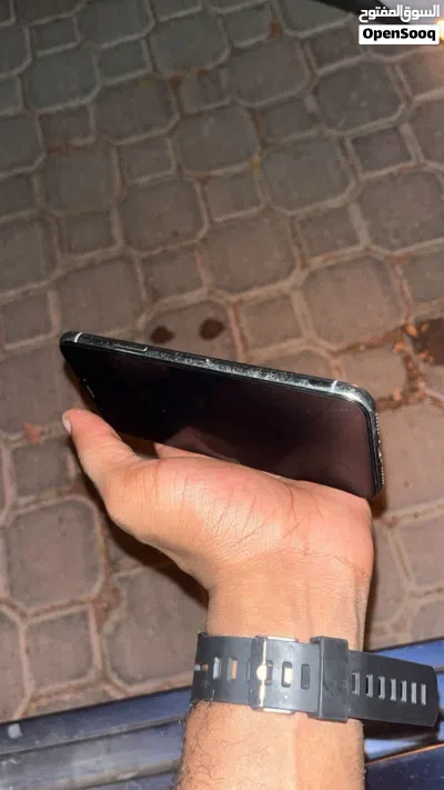 ايفون x وحالتة جداً طيبه 3