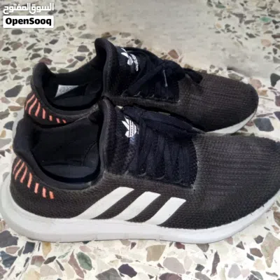 شوز Adidas Swift Run أصلي للبيع 2