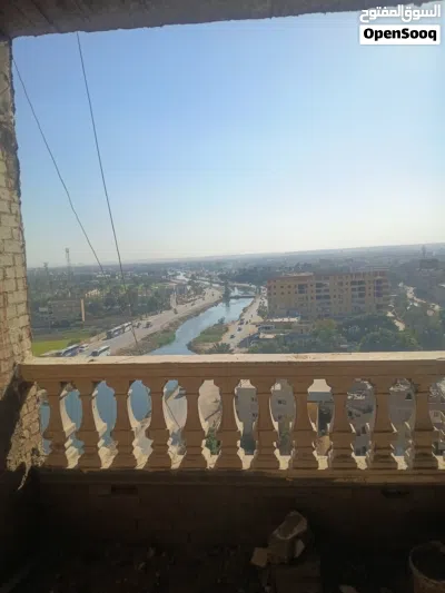 شقه لقطه بطريق سقارة السياحي بها كل الخدمات موقع سياحى بجوار فندق كتاراكت والمعهد الفنى للبرديات 2