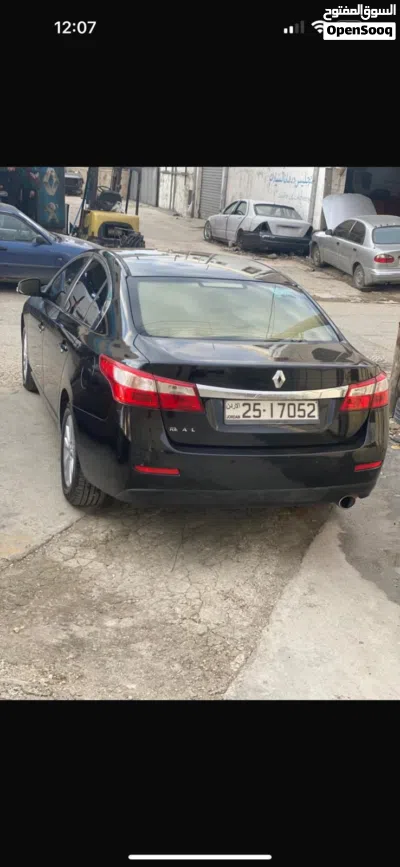 Renault Latitude 4