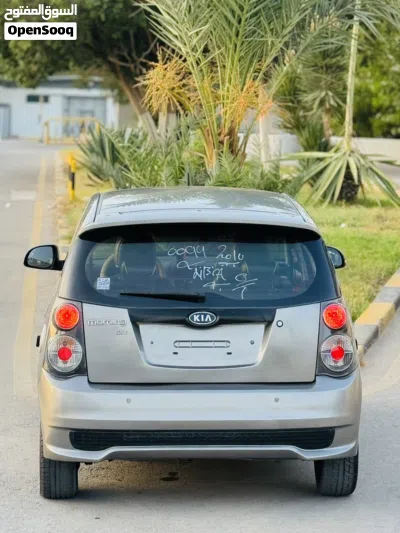 Kia Picanto EX 4