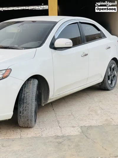 Kia Cerato Standard 3