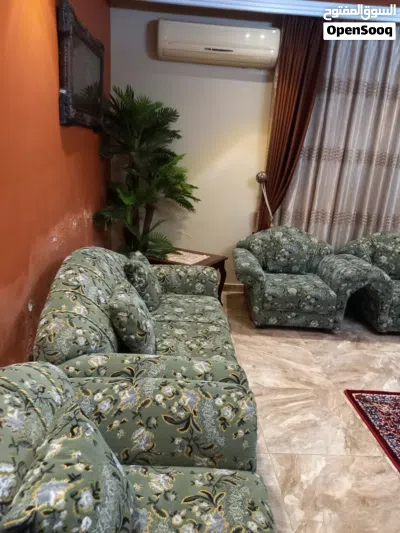 طقم كنب من 12 مقعد مستعمل للبيع ب 200 دينار 3