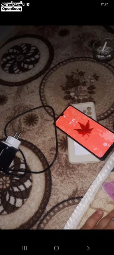 السلام عليكم هذا الجهاز اي 32 5 جي مقفول كفاله عامه الذاكره 128 ويا الشاحن والواير وحافظة 2