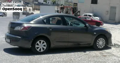 Mazda 3 Standard 3