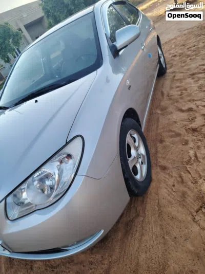 Hyundai Avante SE 2