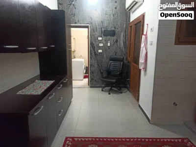 شركة أحمد للإعلانات العقارية متوفر استديو مفروش للإيجار في حي الأندلس الله يبارك، استديو ن 3