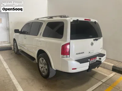 Nissan Armada Platinum 2