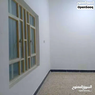 شقه للايجار طابق الاول في الحكيمية 2