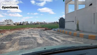 ارض للبيع قريبة جدا من دوار البيضاء الرئيسي 450 متر ع شارع 12م كوشان مستقل 2
