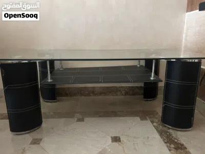 طاولة تلفاز زجاجية 2