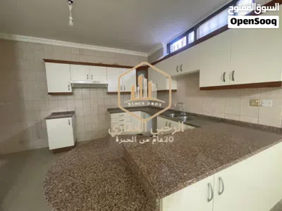 شقة * للايجار * دفع شهري * موقع مميز * 2 نوم * ام اذينة 3