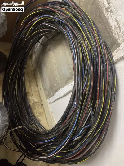 كابل المونيوم 34*4 مظفور مستعمل طول65متر 3