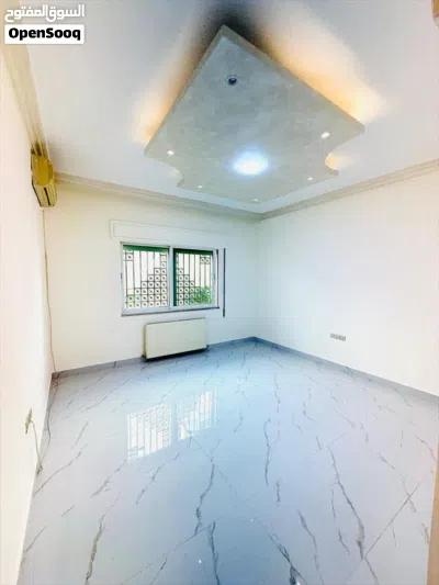 Luxurious Apartment For Rent In Um Al Summaq 4