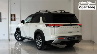 Nissan Pathfinder SL 4