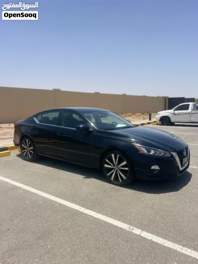 نيسان التيما SR 2