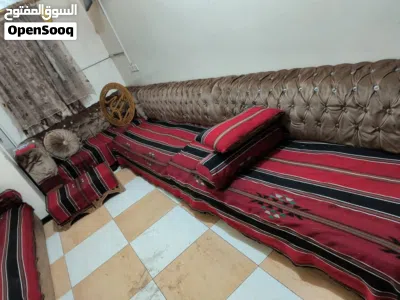 مجلس انتريه مغربي 12مترخشب مرتفع واسفنج فيه زاويتين 3