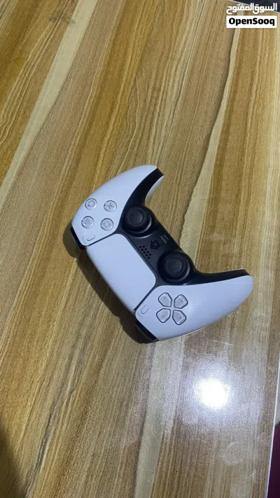 للبيع جهاز سوني فايف جديد 2