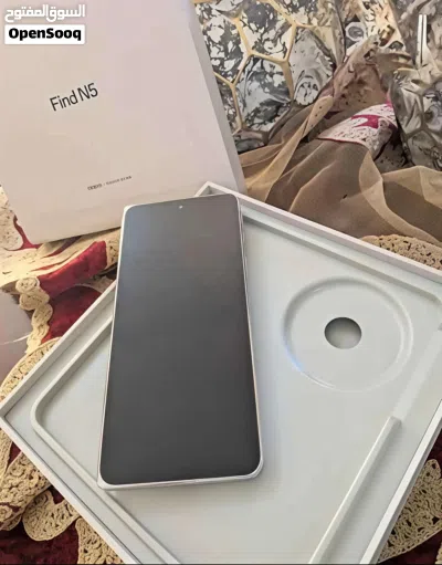 oppo Find N5 Fold 5G نسخة عالمية كامل الملحقات استخدام قليل (شهرين) نظافة مية بالمية 2