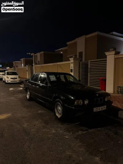 بي ام دبليو الفئة 5 525 4